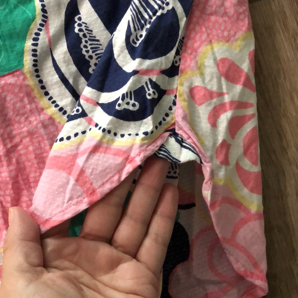 Like new! - TALBOTS 100% Cotton Floral Print V-Neck Blouse - Picture 4 of 10